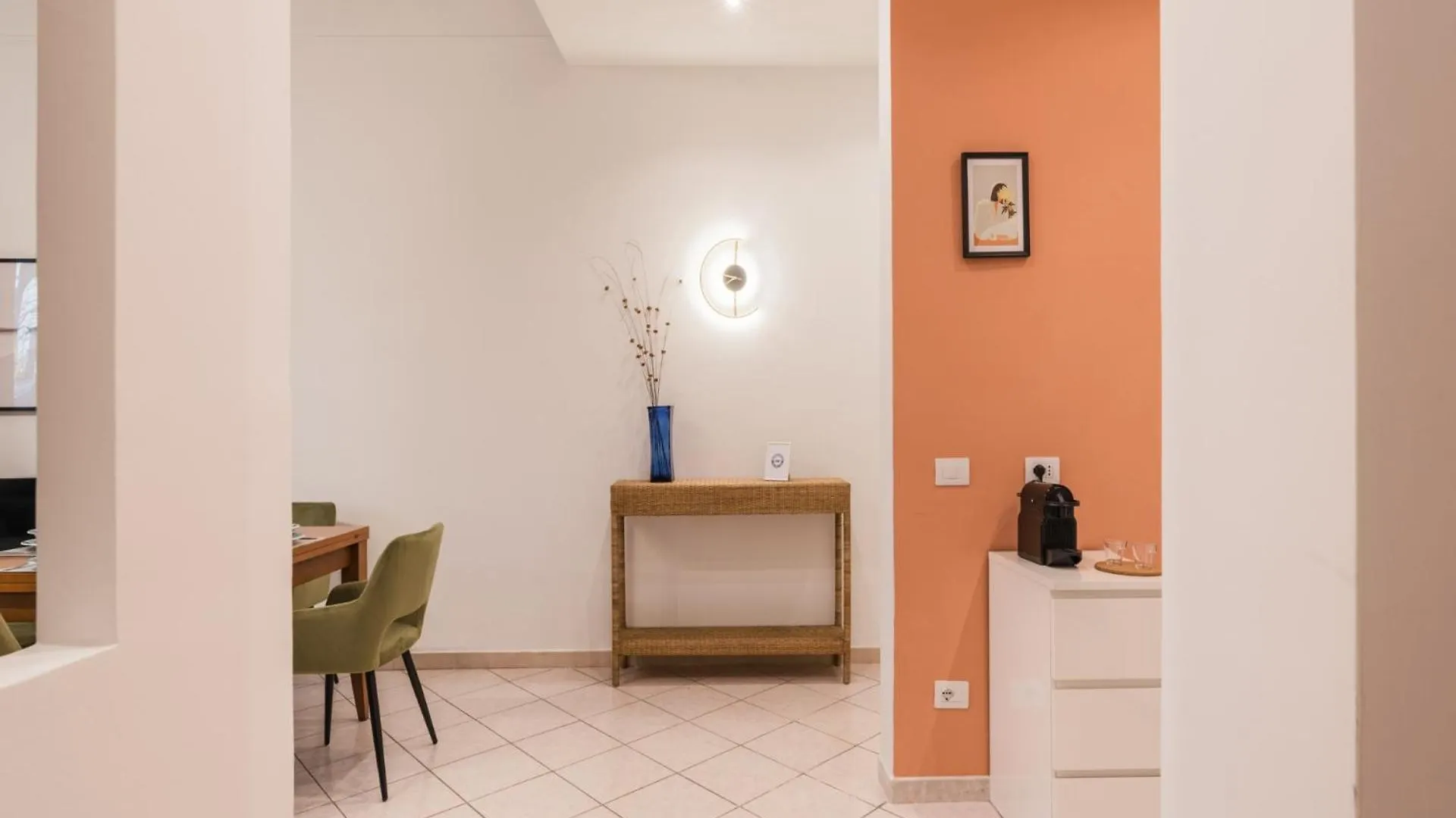 The Best Rent - Bright Three-Bedroom Apartment Along The Tiber River Rome Italy