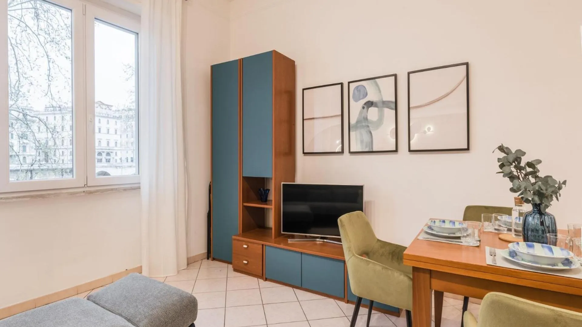The Best Rent - Bright Three-Bedroom Apartment Along The Tiber River Rome